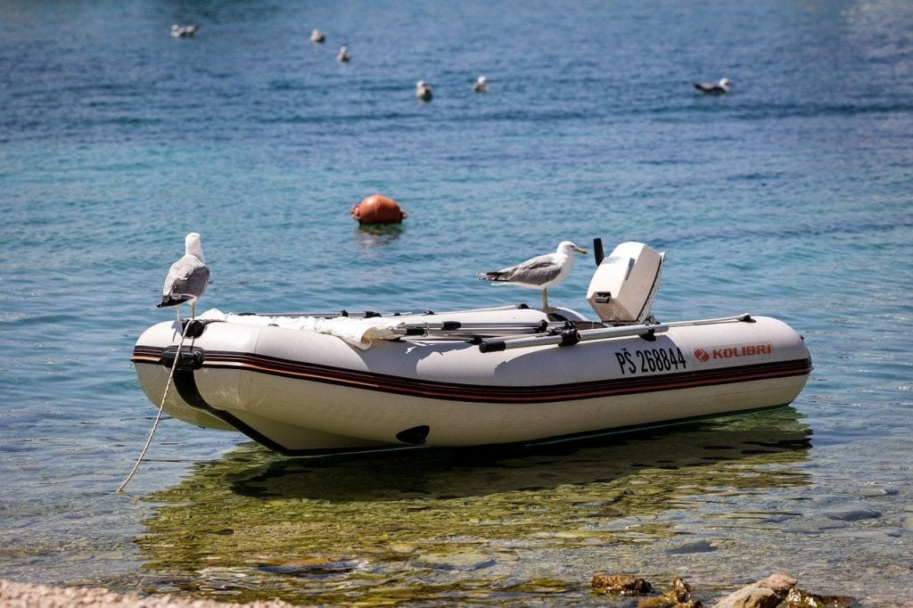 dinghy with trolling motor