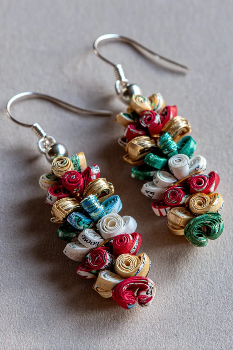 29 Upcycled Christmas Crafts For Unique Holiday DIY Projects 28 paper quilled christmas earrings using recycled colored magazine pages 1