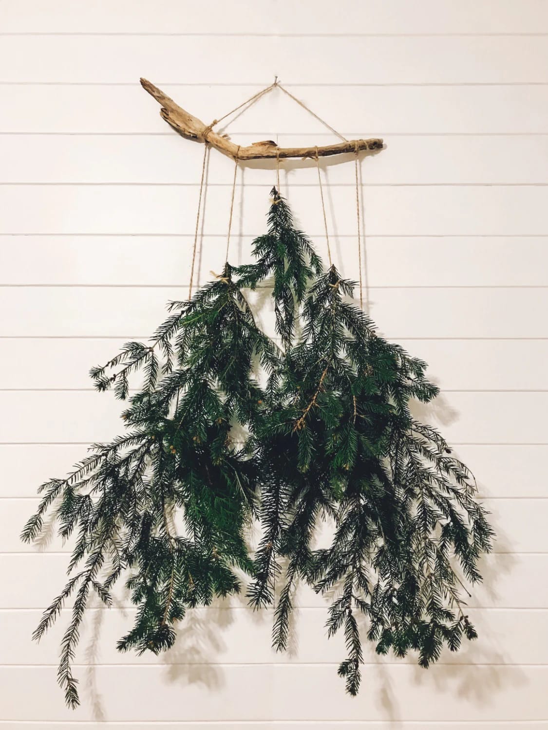 Foraged Twig Christmas Decorations From the Garden 7 hang a branch over the table, not a garland 1