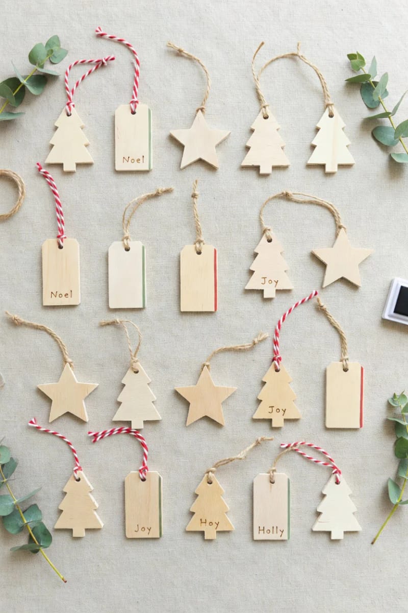 Pallet Wood Christmas Crafts for Beginners That Don't Look Like Scrap Lumber 16 mini slat ornaments and gift tags 1