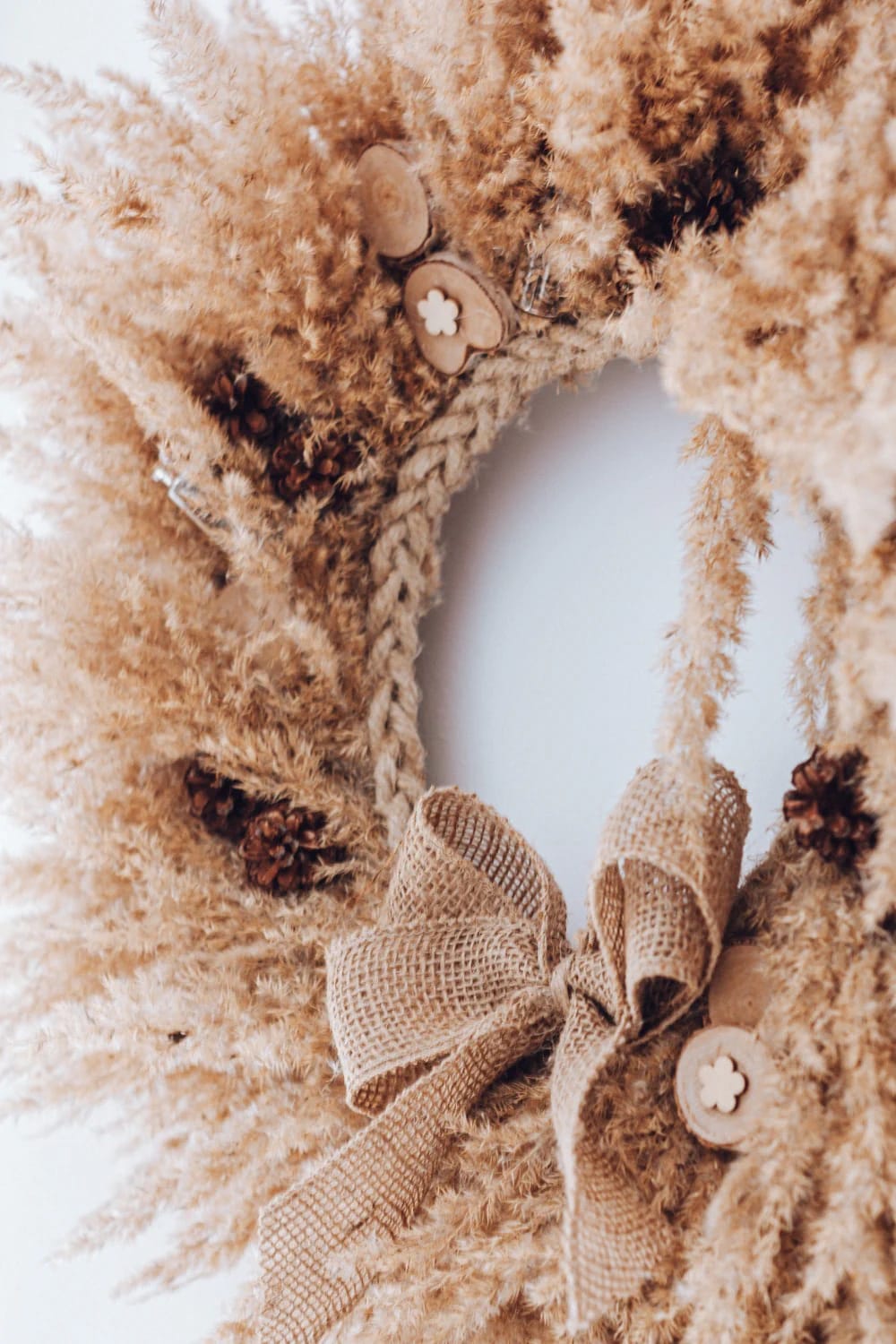 Dried Seedhead and Pampas Winter Arrangements That Don't Read as Leftover Fall 19 a seedhead wreath still looks intentional in march 1