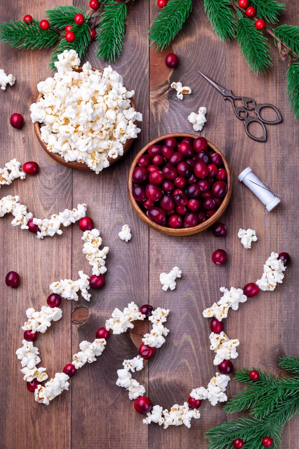 Dried Cranberry Garland for a Rustic Mantel: Ideas That Survive Past New Year 8 the popcorn-and-cranberry strand, made properly 1